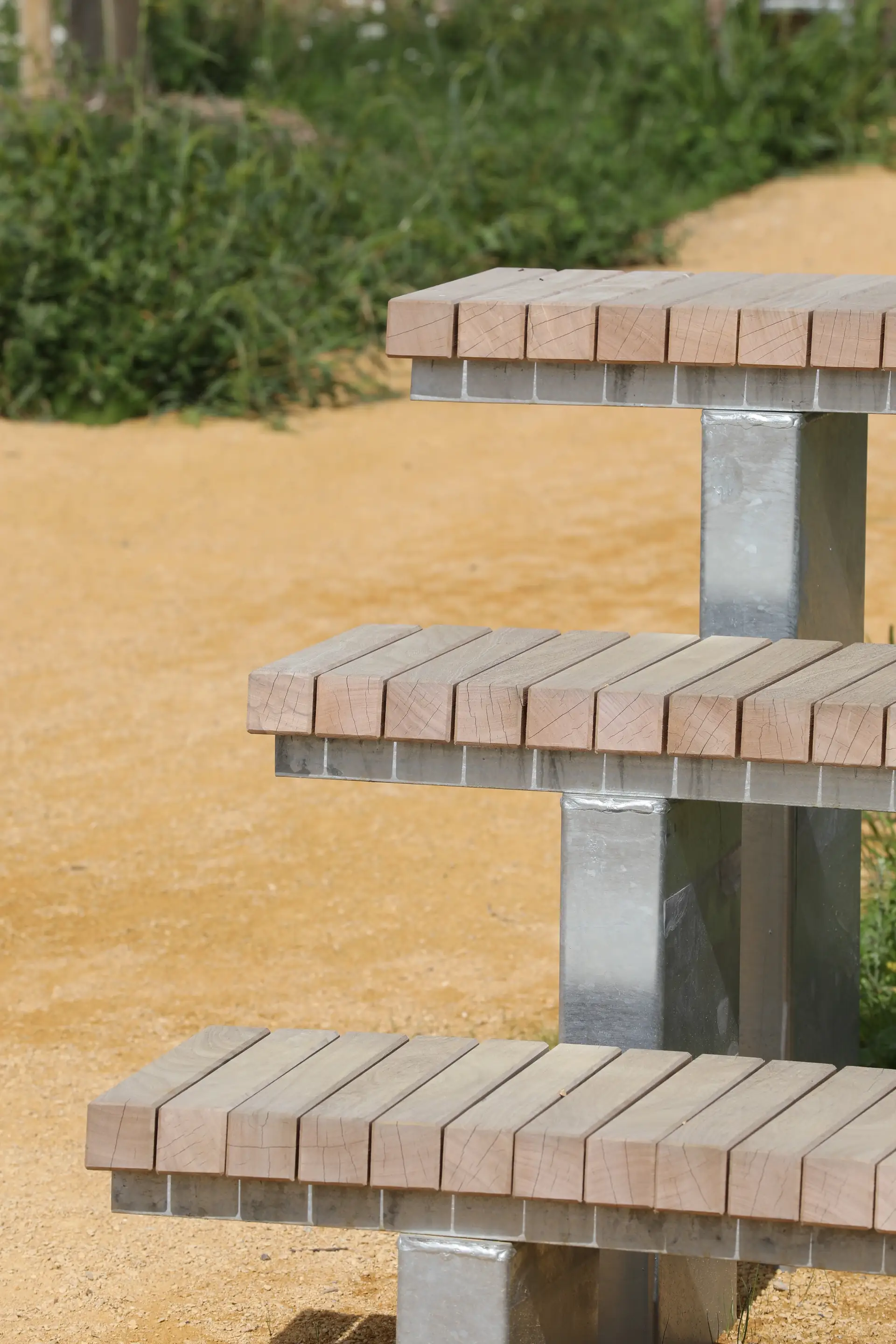 Assise d’amphithéâtre en bois